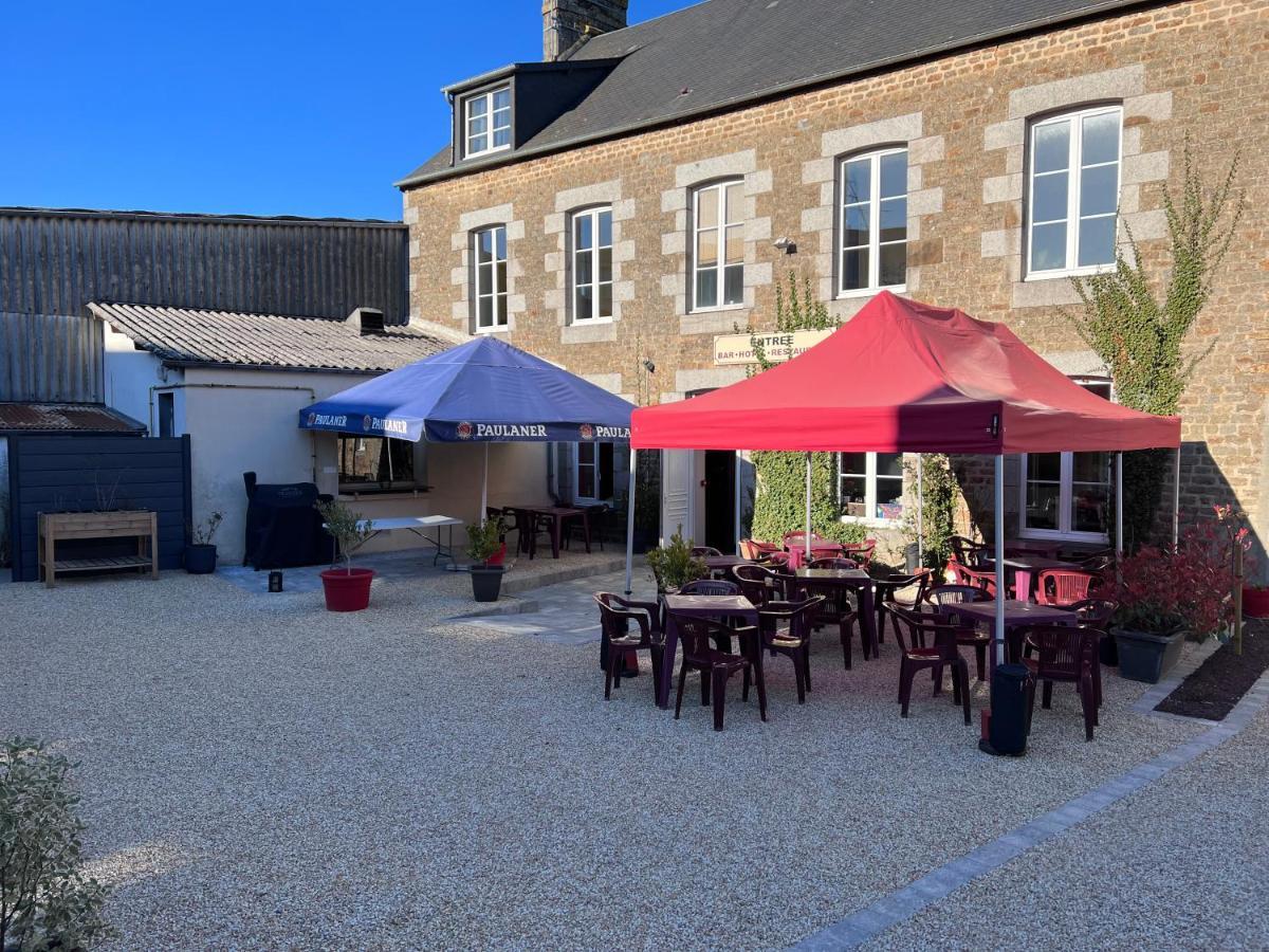 Au Pere Tranquille Hotel Tinchebray-Bocage Bagian luar foto