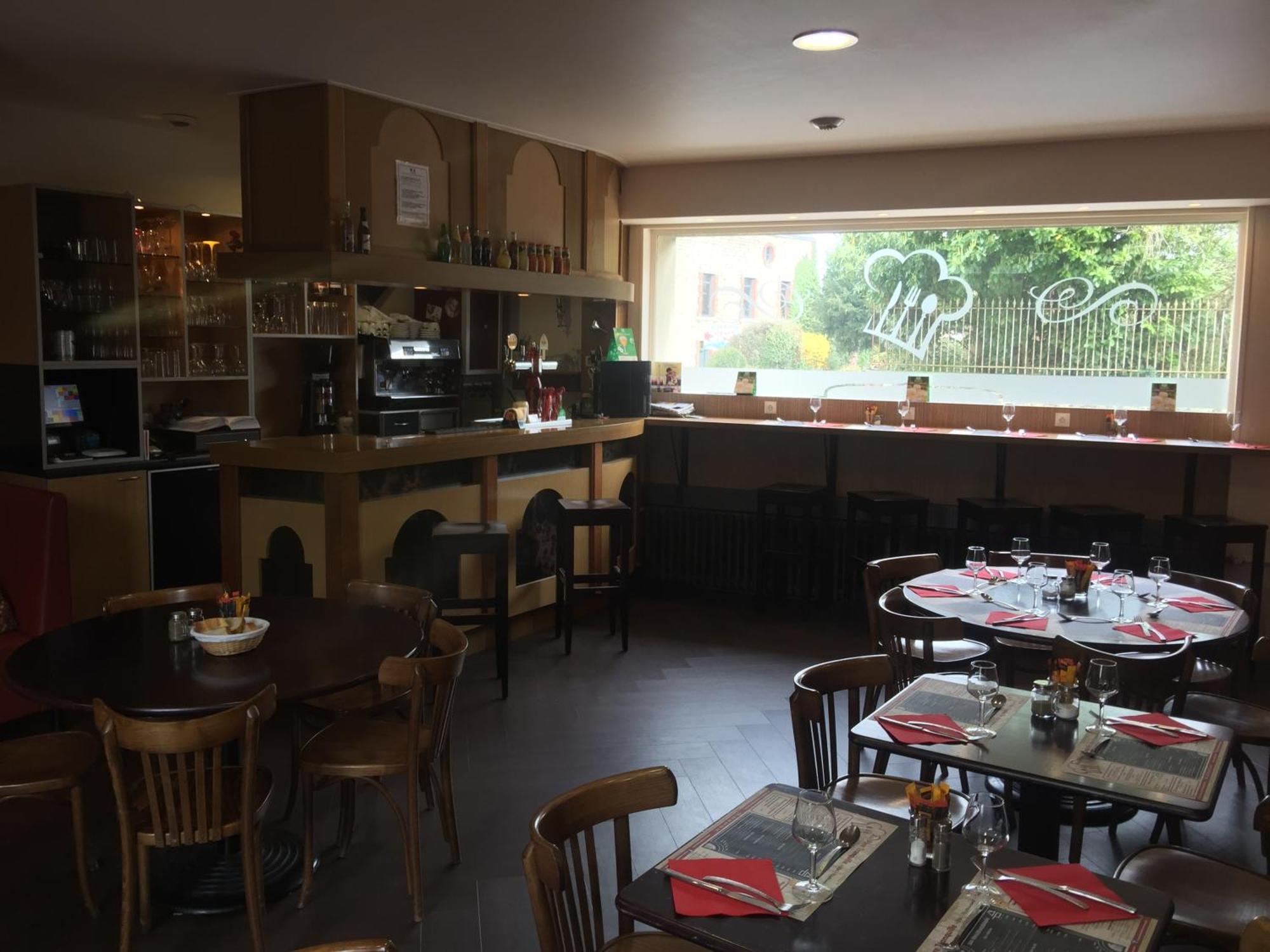 Au Pere Tranquille Hotel Tinchebray-Bocage Bagian luar foto