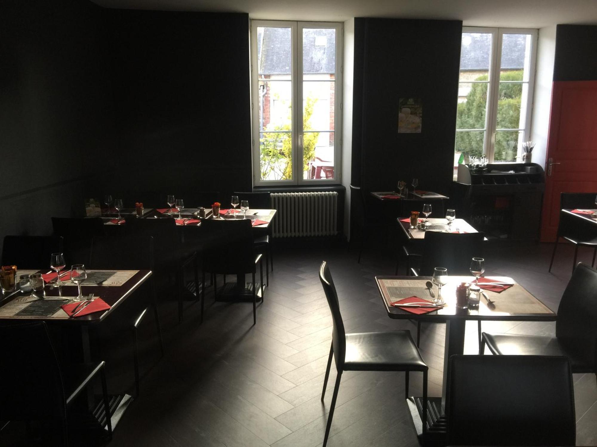 Au Pere Tranquille Hotel Tinchebray-Bocage Bagian luar foto