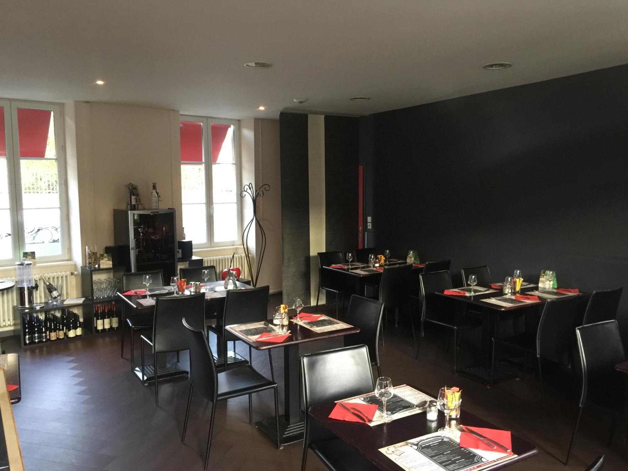 Au Pere Tranquille Hotel Tinchebray-Bocage Bagian luar foto